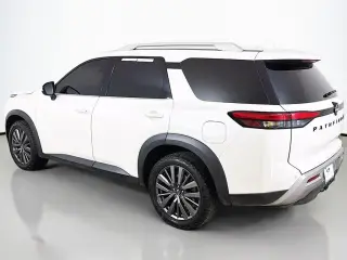 Nissan Pathfinder 2023 AWD SL 4dr SUV