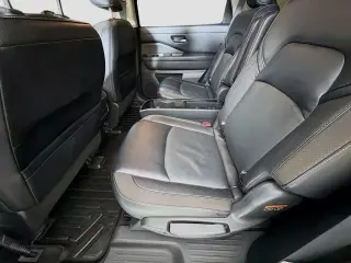 Nissan Pathfinder 2023 AWD SL 4dr SUV