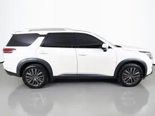 Nissan Pathfinder 2023 AWD SL 4dr SUV
