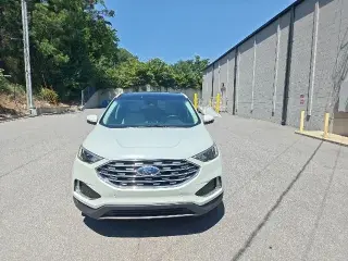 Ford Edge 2022 AWD Titanium 4dr Crossover