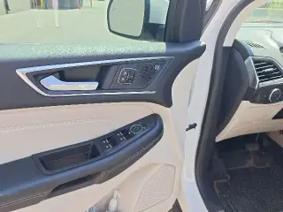 Ford Edge 2022 AWD Titanium 4dr Crossover
