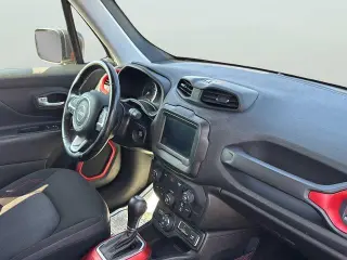 Jeep Renegade 2018 4x4 Trailhawk 4dr SUV