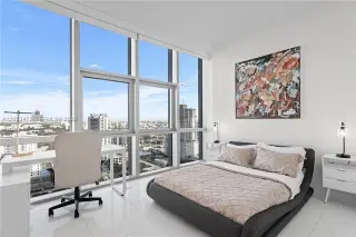Propiedad en alquiler con 2 habitaciones y 3 baños en Miami