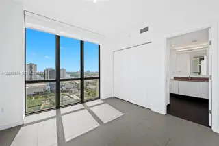Propiedad en alquiler con 2 habitaciones y 2 baños en Miami