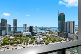 Propiedad en alquiler con 2 habitaciones y 2 baños en Miami