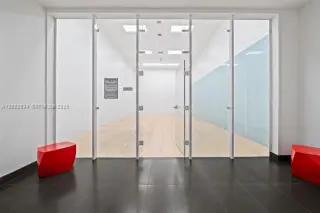 Propiedad en alquiler con 2 habitaciones y 2 baños en Miami