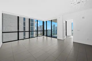 Propiedad en alquiler con 2 habitaciones y 2 baños en Miami