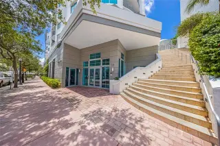 Propiedad en alquiler con 1 dormitorio y 1.5 baños en Miami Beach