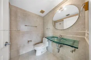 Propiedad en alquiler con 1 dormitorio y 1.5 baños en Miami Beach