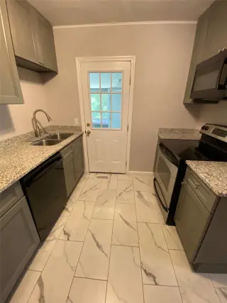 Propiedad en alquiler con 2 habitaciones y 1 baño en Savannah