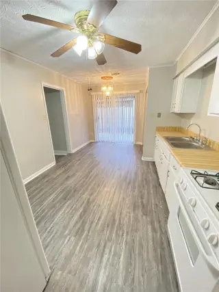 Propiedad en alquiler con 4 habitaciones y 2 baños en Savannah