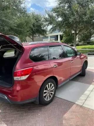 2015 Nissan Pathfinder S