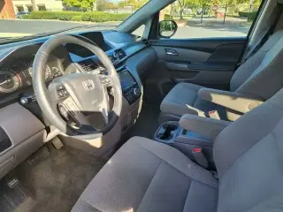 2016 Honda ODYSSEY EX