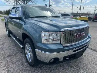 2011 GMC Sierra 1500 SLE 4D