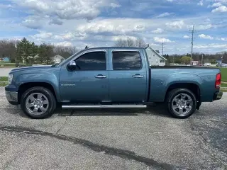 2011 GMC Sierra 1500 SLE 4D