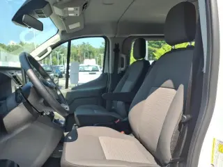 Ford Transit 2022 350 XL 3dr LWB Low Roof Passenger Van