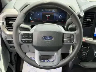 Ford F-150 2025 4x4 XLT 4dr SuperCrew 5.5 ft. SB