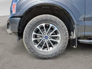 Ford F-150 2018 4x4 XL 4dr SuperCrew 5.5 ft. SB
