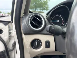 Ford Fiesta 2017 Titanium 4dr Hatchback