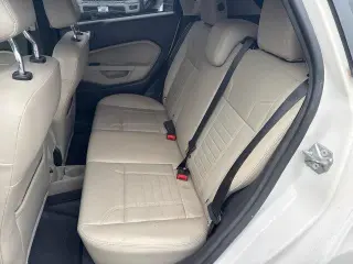 Ford Fiesta 2017 Titanium 4dr Hatchback