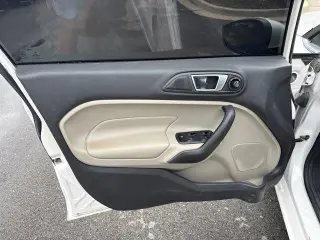 Ford Fiesta 2017 Titanium 4dr Hatchback