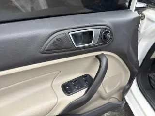 Ford Fiesta 2017 Titanium 4dr Hatchback