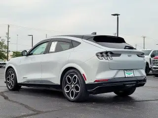Ford Mustang Mach-E 2023 AWD GT 4dr SUV
