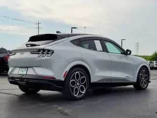 Ford Mustang Mach-E 2023 AWD GT 4dr SUV