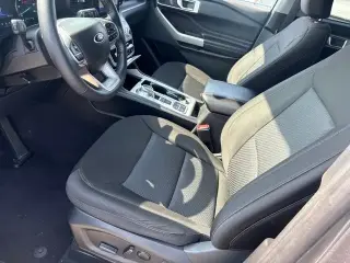 Ford Explorer 2023 XLT SUV de 4 puertas