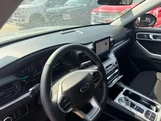 Ford Explorer 2023 XLT SUV de 4 puertas