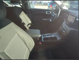 Ford Explorer 2023 XLT SUV de 4 puertas