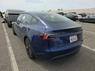 Tesla Model 3 2024 Sedán de 4 puertas