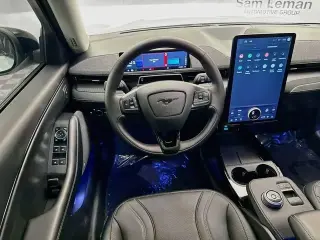 Ford Mustang Mach-E 2023 AWD Premium SUV 4 puertas