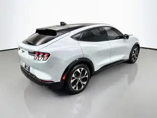 Ford Mustang Mach-E 2023 AWD Premium SUV 4 puertas