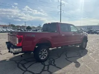 Ford F-250 Super Duty 2019 4x4 XLT 4dr Crew Cab 6.8 ft. SB Camioneta