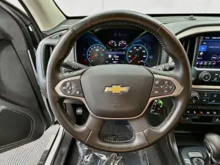 Chevrolet Colorado 2022 4x4 Z71 4 puertas Cabina para tripulación 5 pies de distancia entre ejes