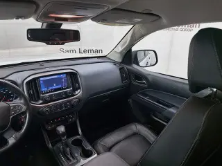 Chevrolet Colorado 2022 4x4 Z71 4 puertas Cabina para tripulación 5 pies de distancia entre ejes