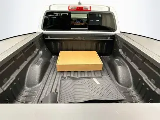 Chevrolet Colorado 2022 4x4 Z71 4 puertas Cabina para tripulación 5 pies de distancia entre ejes