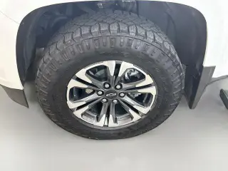 Chevrolet Colorado 2022 4x4 Z71 4 puertas Cabina para tripulación 5 pies de distancia entre ejes