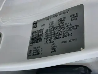 Chevrolet Colorado 2022 4x4 Z71 4 puertas Cabina para tripulación 5 pies de distancia entre ejes