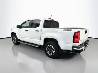 Chevrolet Colorado 2022 4x4 Z71 4 puertas Cabina para tripulación 5 pies de distancia entre ejes