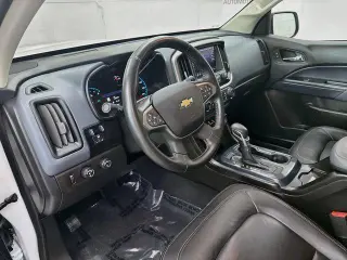 Chevrolet Colorado 2022 4x4 Z71 4 puertas Cabina para tripulación 5 pies de distancia entre ejes