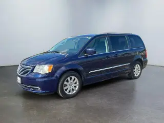 Chrysler Town and Country 2016 Touring Miniván de 4 puertas