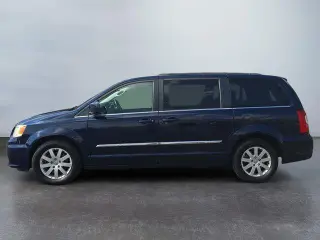 Chrysler Town and Country 2016 Touring Miniván de 4 puertas