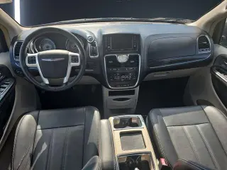 Chrysler Town and Country 2016 Touring Miniván de 4 puertas