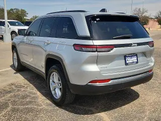 Jeep Grand Cherokee 2024 4x4 Laredo SUV 4p.