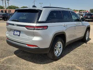 Jeep Grand Cherokee 2024 4x4 Laredo SUV 4p.