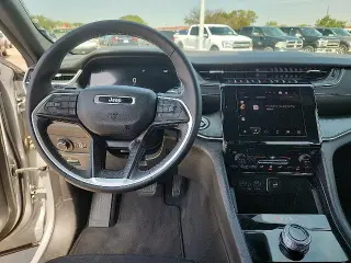 Jeep Grand Cherokee 2024 4x4 Laredo SUV 4p.