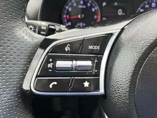 Sedán de 4 puertas Kia Forte GT-Line 2023