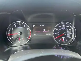 Sedán de 4 puertas Kia Forte GT-Line 2023